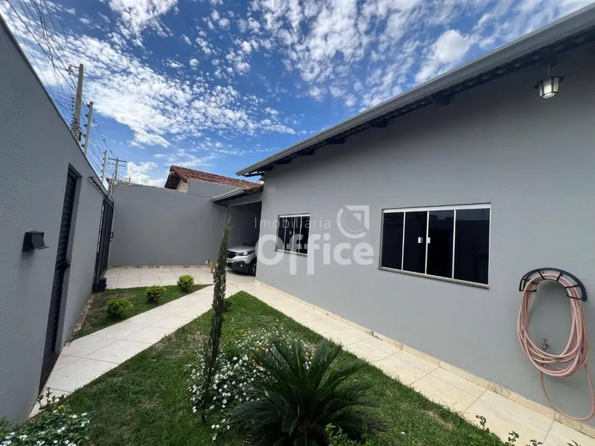 Foto 1 de Casa com 3 quartos à venda, 300m2 em Residencial Bela Vista, Anapolis - GO