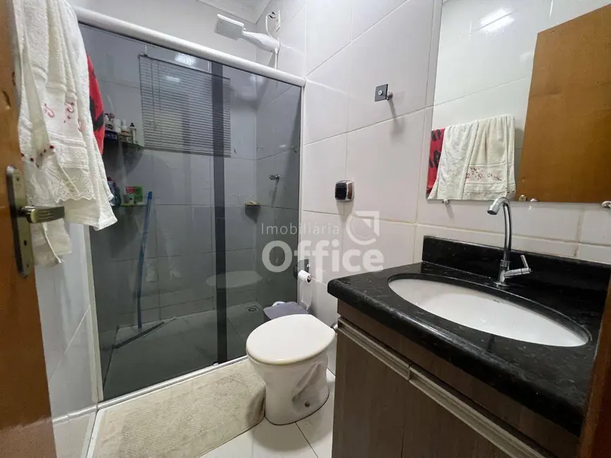 Foto 7 de Casa com 3 quartos à venda, 300m2 em Residencial Bela Vista, Anapolis - GO