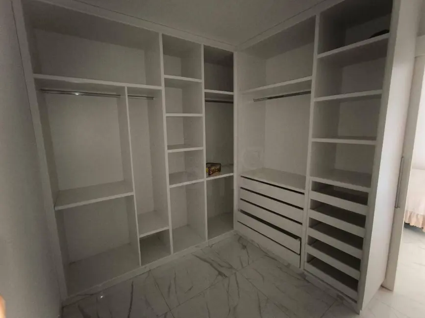 Foto 3 de Casa de Condomínio com 4 quartos à venda, 360m2 em Anapolis - GO