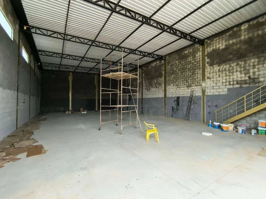 Armazém / Galpão à venda, 350m2 em Anapolis - GO - imagem 1 Foto 1 de Armazém / Galpão à venda, 350m2 em Anapolis - GO