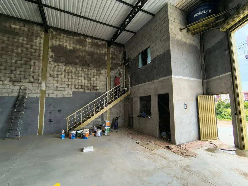 Armazém / Galpão à venda, 350m2 em Anapolis - GO - imagem 3 Foto 3 de Armazém / Galpão à venda, 350m2 em Anapolis - GO