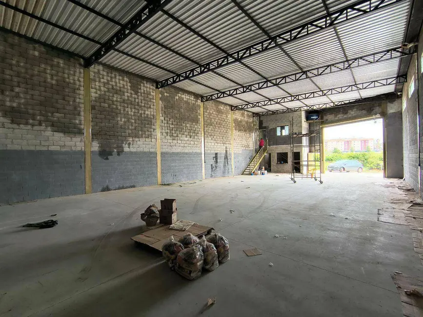 Armazém / Galpão à venda, 350m2 em Anapolis - GO - imagem 4 Foto 4 de Armazém / Galpão à venda, 350m2 em Anapolis - GO