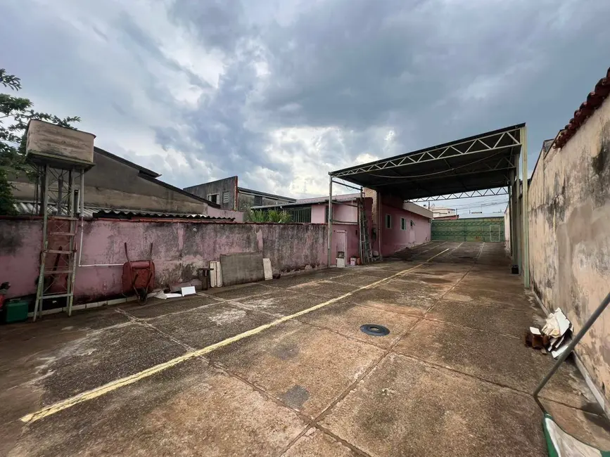 Foto 6 de Sala Comercial para alugar, 200m2 em Maracanã, Anapolis - GO