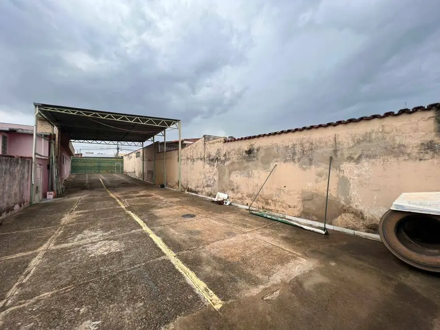 Foto 5 de Sala Comercial para alugar, 200m2 em Maracanã, Anapolis - GO