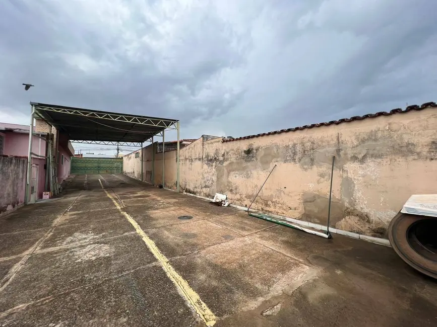 Foto 1 de Sala Comercial para alugar, 200m2 em Maracanã, Anapolis - GO