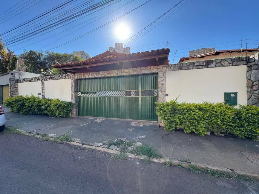 Foto 1 de Casa com 3 quartos para alugar, 506m2 em Jundiaí, Anapolis - GO