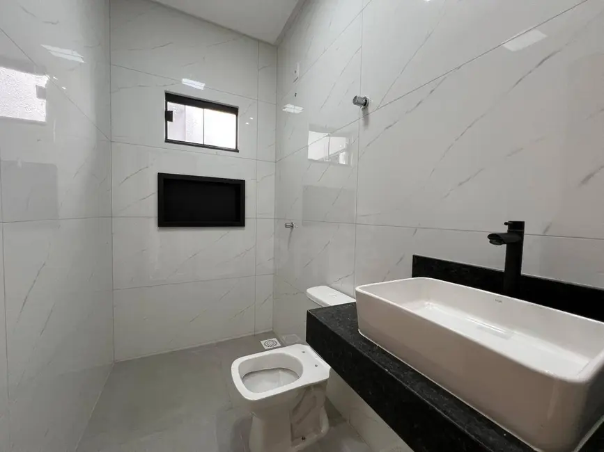 Casa com 3 quartos à venda, 150m2 em Anapolis - GO - imagem 7 Foto 7 de Casa com 3 quartos à venda, 150m2 em Anapolis - GO