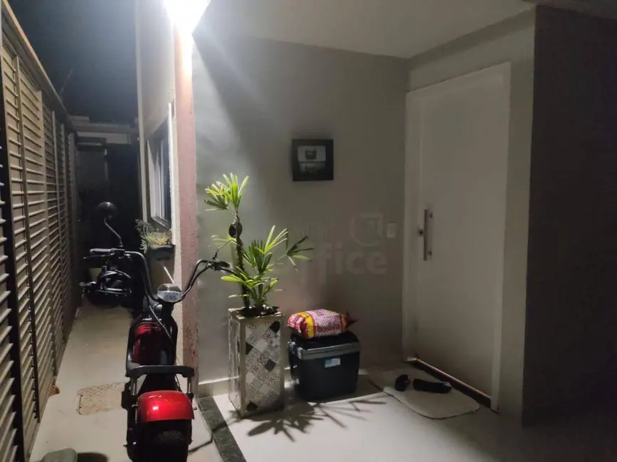 Foto 4 de Sobrado com 3 quartos à venda, 600m2 em Parque Brasília, Anapolis - GO