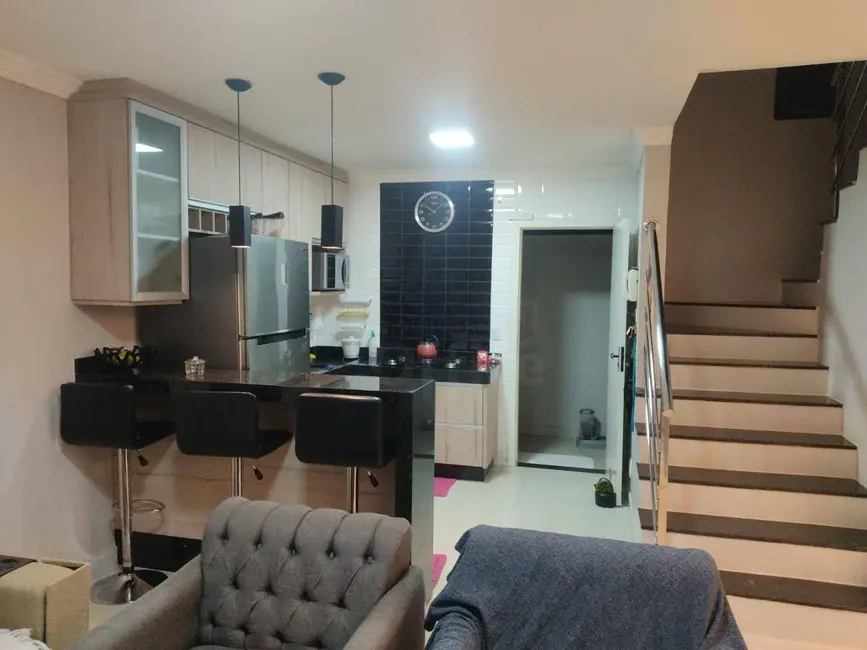 Foto 8 de Sobrado com 3 quartos à venda, 600m2 em Parque Brasília, Anapolis - GO