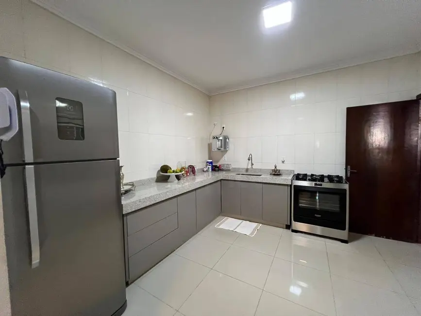 Foto 8 de Casa com 3 quartos para alugar, 300m2 em São Carlos, Anapolis - GO