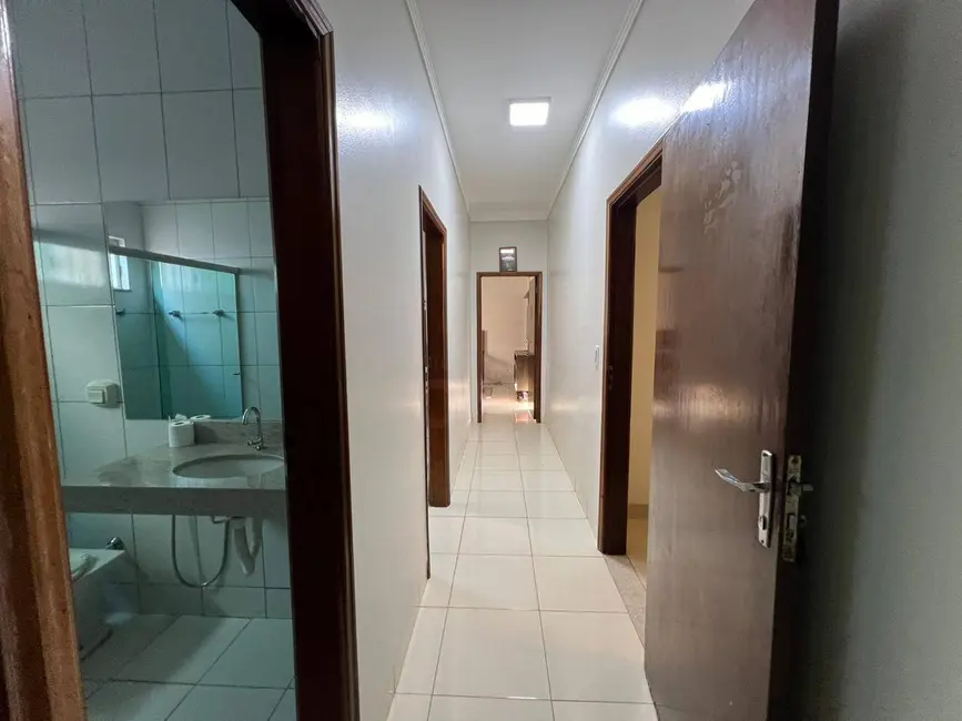 Foto 9 de Casa com 3 quartos para alugar, 300m2 em São Carlos, Anapolis - GO