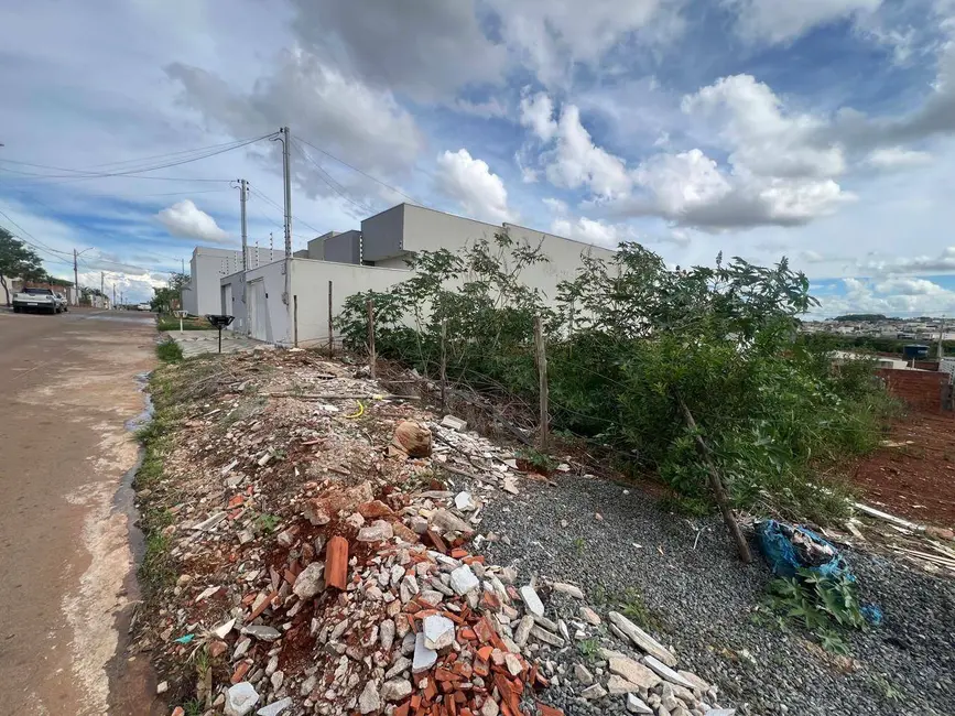Foto 4 de Terreno / Lote à venda, 300m2 em Residencial Flor do Cerrado, Anapolis - GO