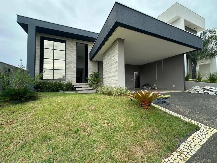 Foto 1 de Casa de Condomínio com 3 quartos à venda, 460m2 em Condomínio Residencial Grand Trianon, Anapolis - GO