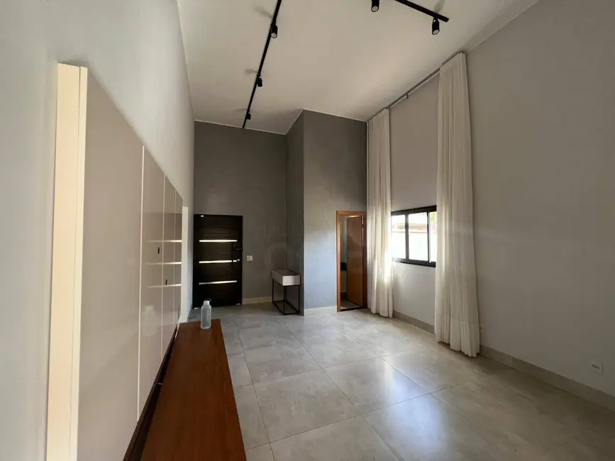 Foto 4 de Casa de Condomínio com 3 quartos para alugar, 360m2 em Anapolis - GO
