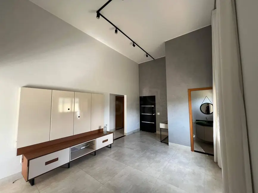 Foto 2 de Casa de Condomínio com 3 quartos para alugar, 360m2 em Anapolis - GO