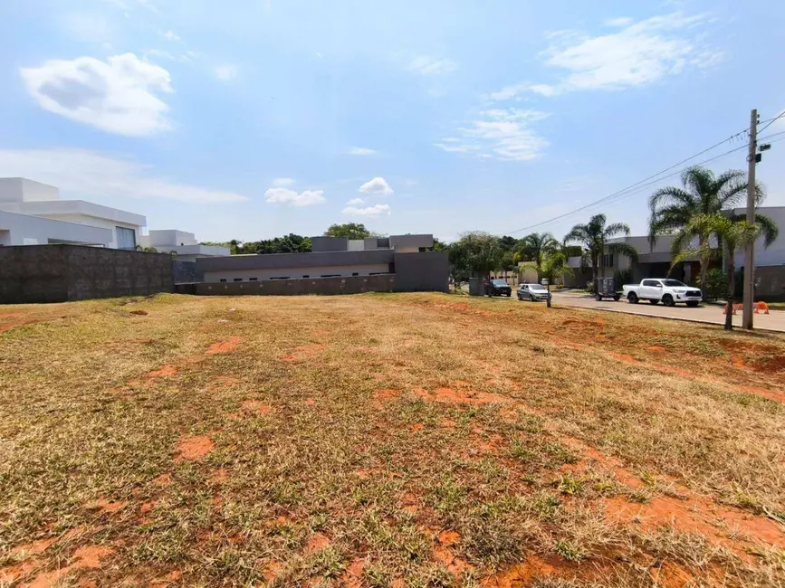 Foto 1 de Terreno / Lote à venda, 360m2 em Anapolis - GO