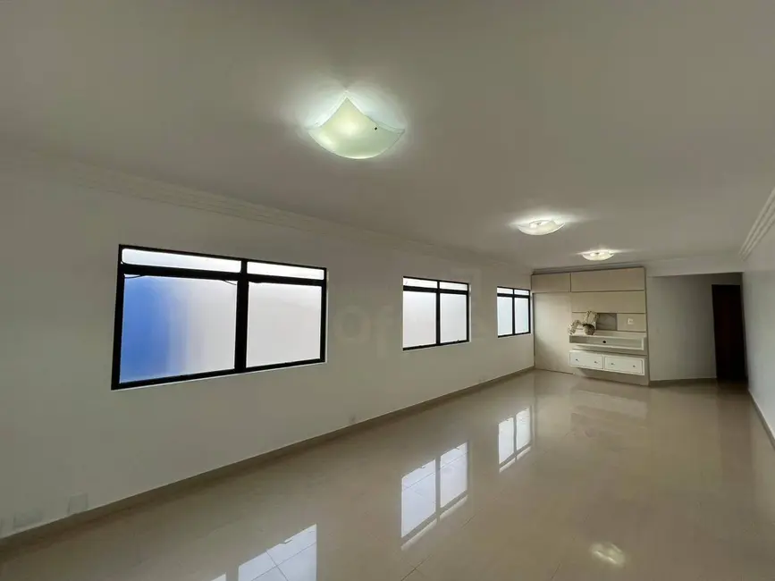 Foto 3 de Apartamento com 3 quartos para alugar, 115m2 em Jundiaí, Anapolis - GO