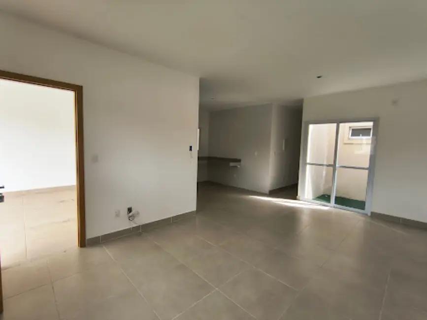 Foto 6 de Casa de Condomínio com 3 quartos à venda, 200m2 em Chácaras Colorado, Anapolis - GO