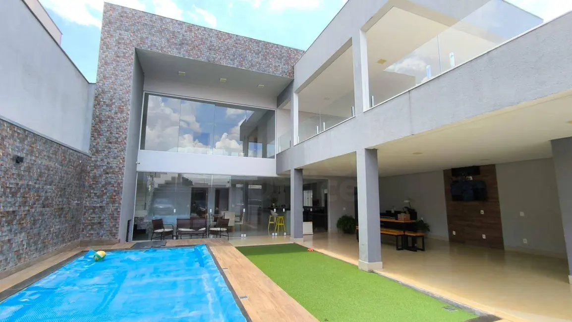 Sobrado com 3 quartos à venda, 300m2 em Residencial Rio Jordão, Anapolis - GO - imagem 2 Foto 2 de Sobrado com 3 quartos à venda, 300m2 em Residencial Rio Jordão, Anapolis - GO