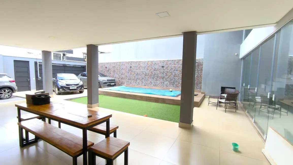 Sobrado com 3 quartos à venda, 300m2 em Residencial Rio Jordão, Anapolis - GO - imagem 5 Foto 5 de Sobrado com 3 quartos à venda, 300m2 em Residencial Rio Jordão, Anapolis - GO