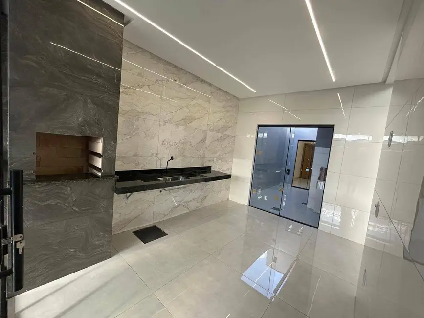 Foto 2 de Casa com 3 quartos à venda, 150m2 em Anapolis - GO