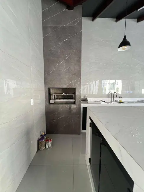 Foto 4 de Casa com 3 quartos à venda, 300m2 em Residencial Morumbi, Anapolis - GO