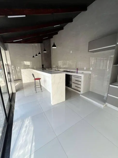 Foto 2 de Casa com 3 quartos à venda, 300m2 em Residencial Morumbi, Anapolis - GO