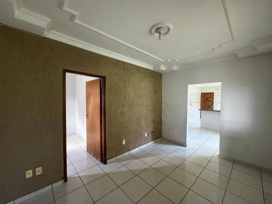 Foto 9 de Casa com 3 quartos para alugar, 252m2 em Vila São Jorge, Anapolis - GO