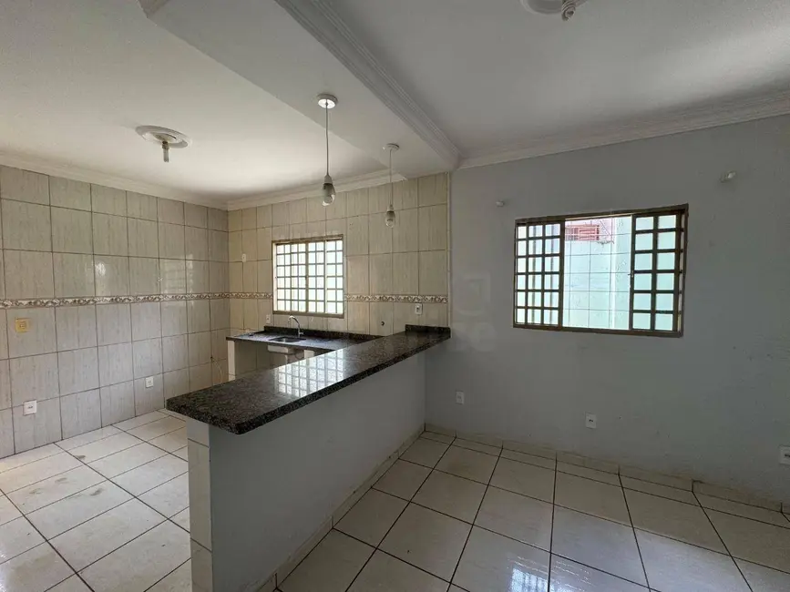Foto 8 de Casa com 3 quartos para alugar, 252m2 em Vila São Jorge, Anapolis - GO