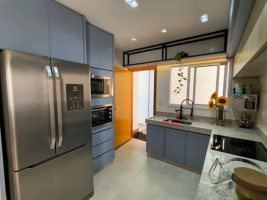 Foto 7 de Casa de Condomínio com 3 quartos à venda, 200m2 em Parque dos Pirineus, Anapolis - GO