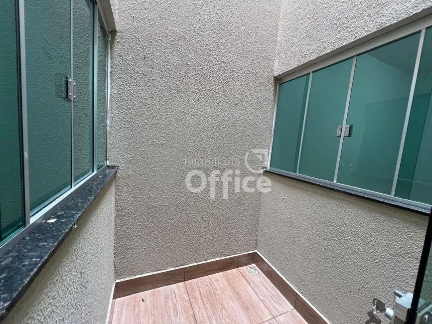 Foto 6 de Casa com 3 quartos à venda, 100m2 em Residencial Flor do Cerrado, Anapolis - GO