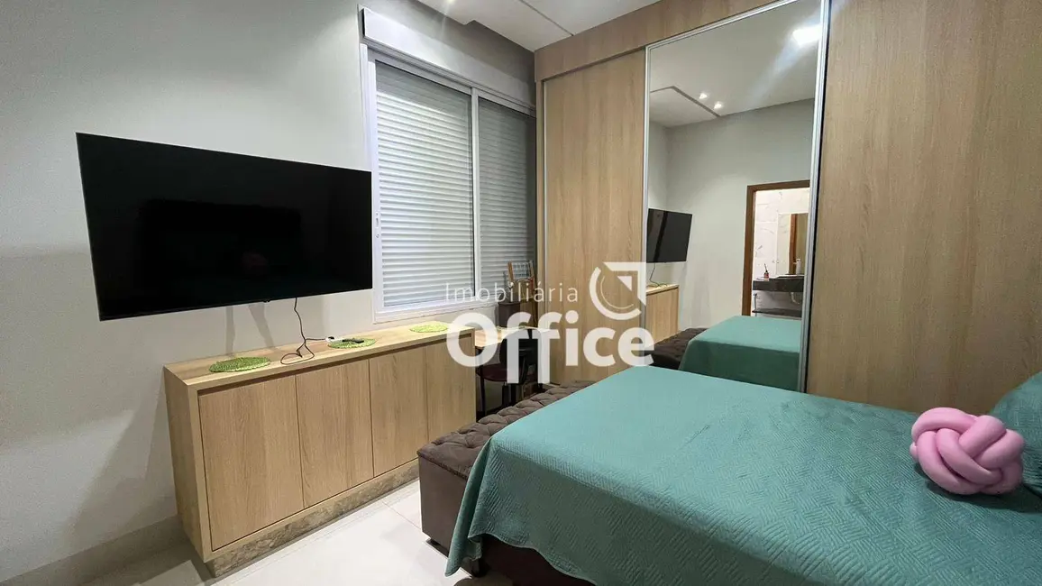 Foto 6 de Casa com 3 quartos à venda, 876m2 em Condomínio Residencial Grand Trianon, Anapolis - GO