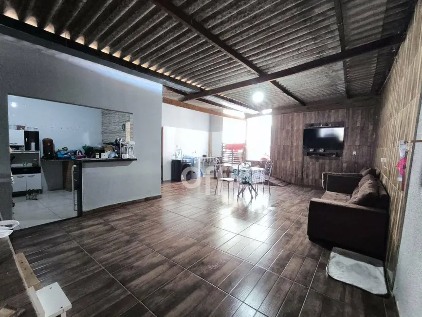 Foto 1 de Casa com 3 quartos à venda, 300m2 em Residencial Arco-Íris, Anapolis - GO