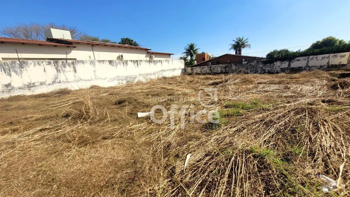 Foto 1 de Terreno / Lote à venda, 390m2 em Anápolis City, Anapolis - GO