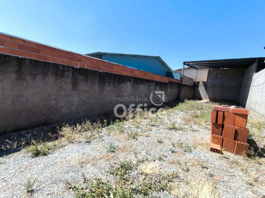 Foto 6 de Terreno / Lote à venda, 220m2 em Jardim Arco Verde, Anapolis - GO