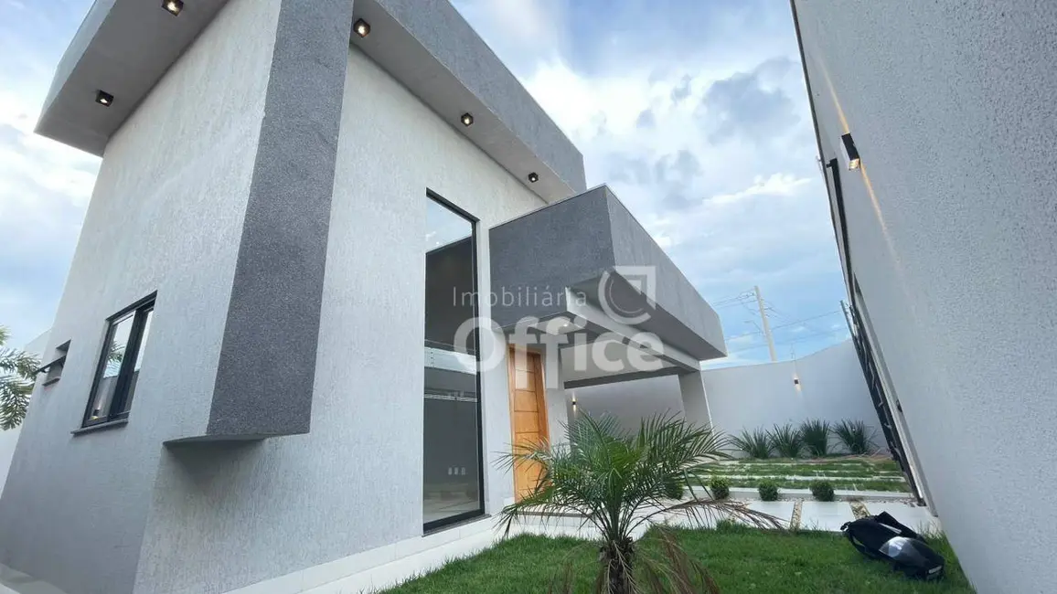 Foto 1 de Casa com 3 quartos à venda, 305m2 em Anapolis - GO