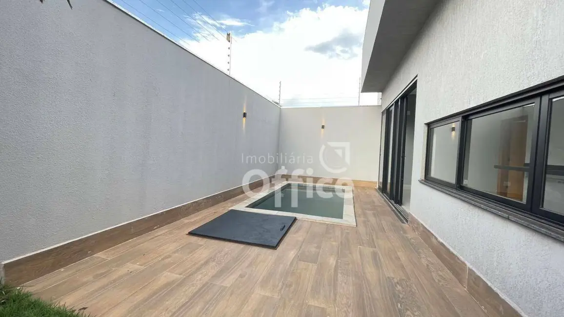 Foto 5 de Casa com 3 quartos à venda, 305m2 em Anapolis - GO