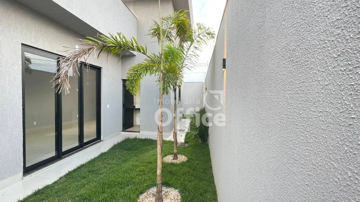 Foto 3 de Casa com 3 quartos à venda, 305m2 em Anapolis - GO