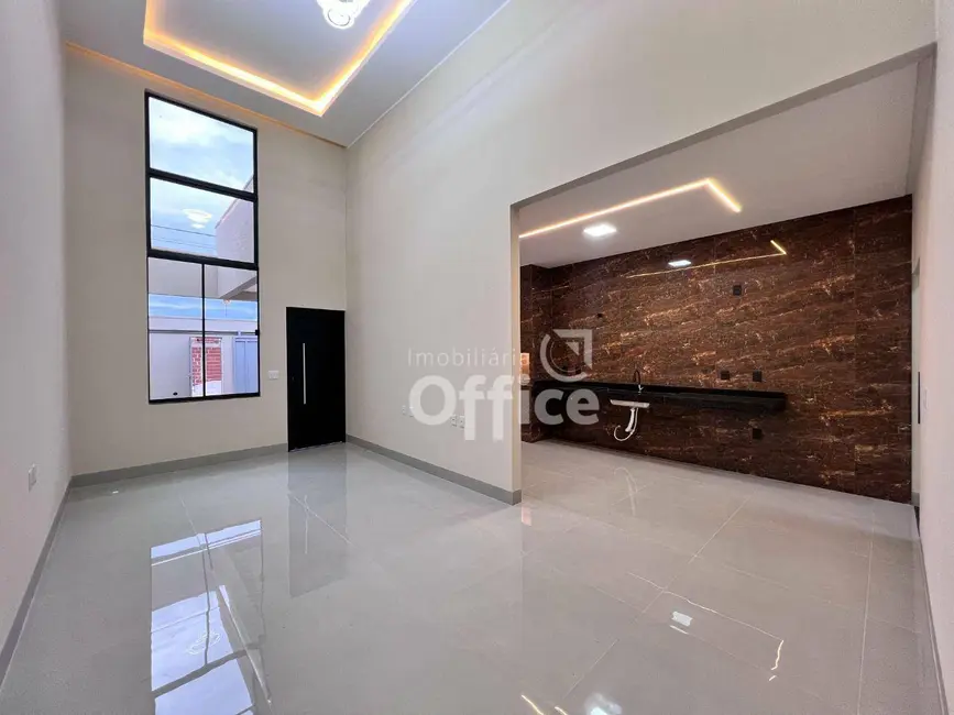 Foto 2 de Casa com 3 quartos à venda, 150m2 em Anapolis - GO