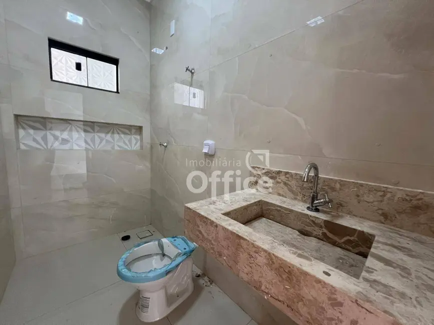 Foto 9 de Casa com 3 quartos à venda, 150m2 em Anapolis - GO