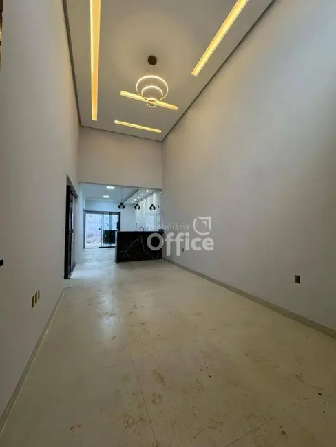 Foto 2 de Casa com 3 quartos à venda, 150m2 em Anapolis - GO