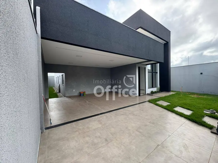 Casa com 3 quartos à venda, 300m2 em Anapolis - GO - imagem 1 Foto 1 de Casa com 3 quartos à venda, 300m2 em Anapolis - GO
