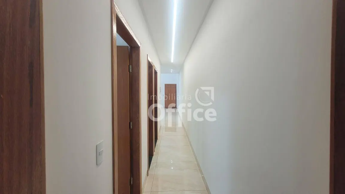 Foto 3 de Casa com 3 quartos à venda, 150m2 em Anapolis - GO