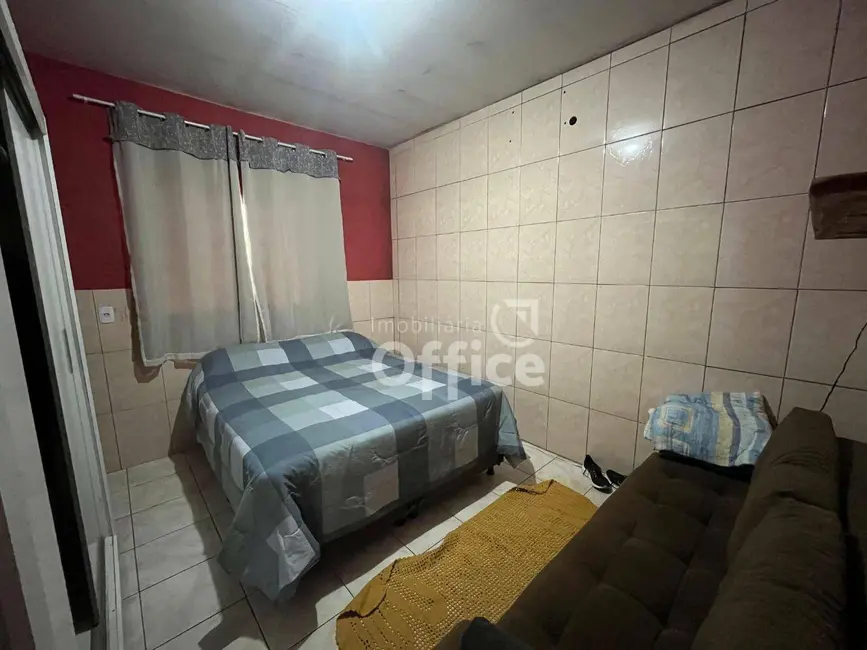 Foto 9 de Casa com 3 quartos à venda, 300m2 em Recanto do Sol, Anapolis - GO