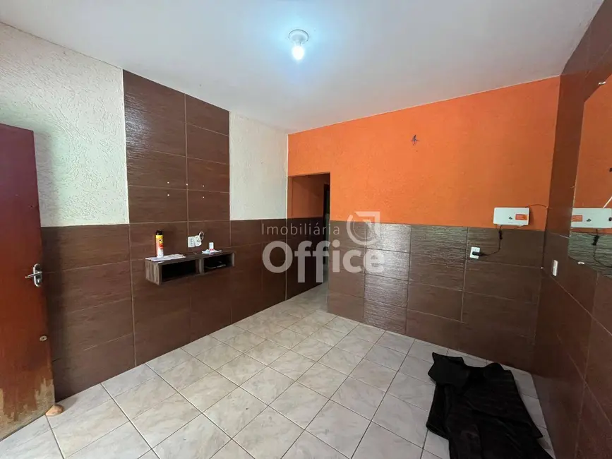 Foto 4 de Casa com 3 quartos à venda, 300m2 em Recanto do Sol, Anapolis - GO