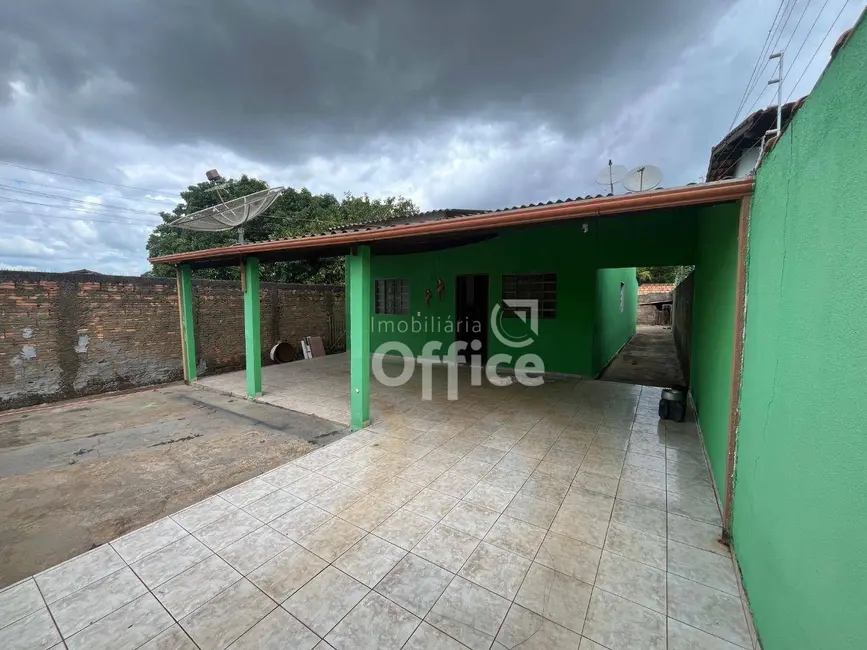 Foto 2 de Casa com 3 quartos à venda, 300m2 em Recanto do Sol, Anapolis - GO