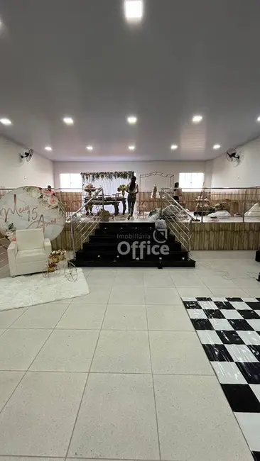 Foto 2 de Armazém / Galpão à venda, 300m2 em Nova Vila Jaiara, Anapolis - GO