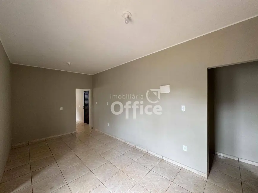 Foto 6 de Casa com 3 quartos para alugar, 316m2 em Jardim Tesouro, Anapolis - GO