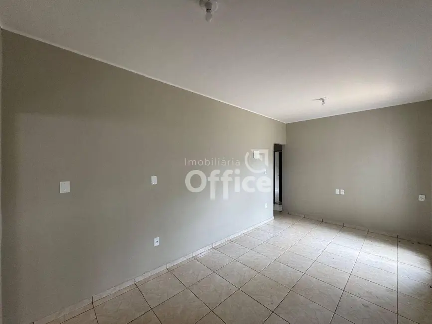 Foto 9 de Casa com 3 quartos para alugar, 316m2 em Jardim Tesouro, Anapolis - GO