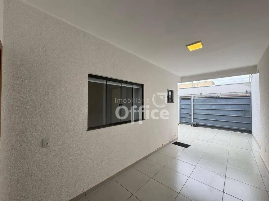 Foto 3 de Casa com 3 quartos para alugar, 150m2 em Residencial Geovanni Braga, Anapolis - GO